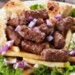 Cevapcici – frosne, krydrede oksekødsruller klar til stegning eller grill