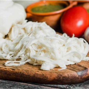 Økologisk frisk stringy ost – strækbar og klar til pizza eller sandwich