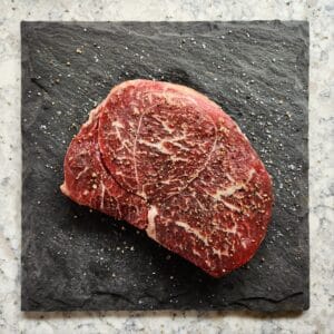 Fersk Wagyu Roast 1–1,3 kg skåret af Wagyu okseklump